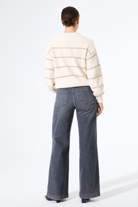 Garcia ecru dames trui | Model achteraanzicht