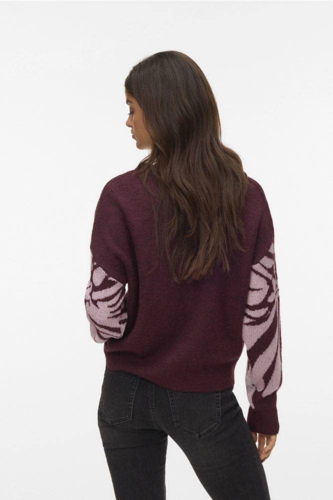 Vero Moda bordeaux dames trui | Model achteraanzicht