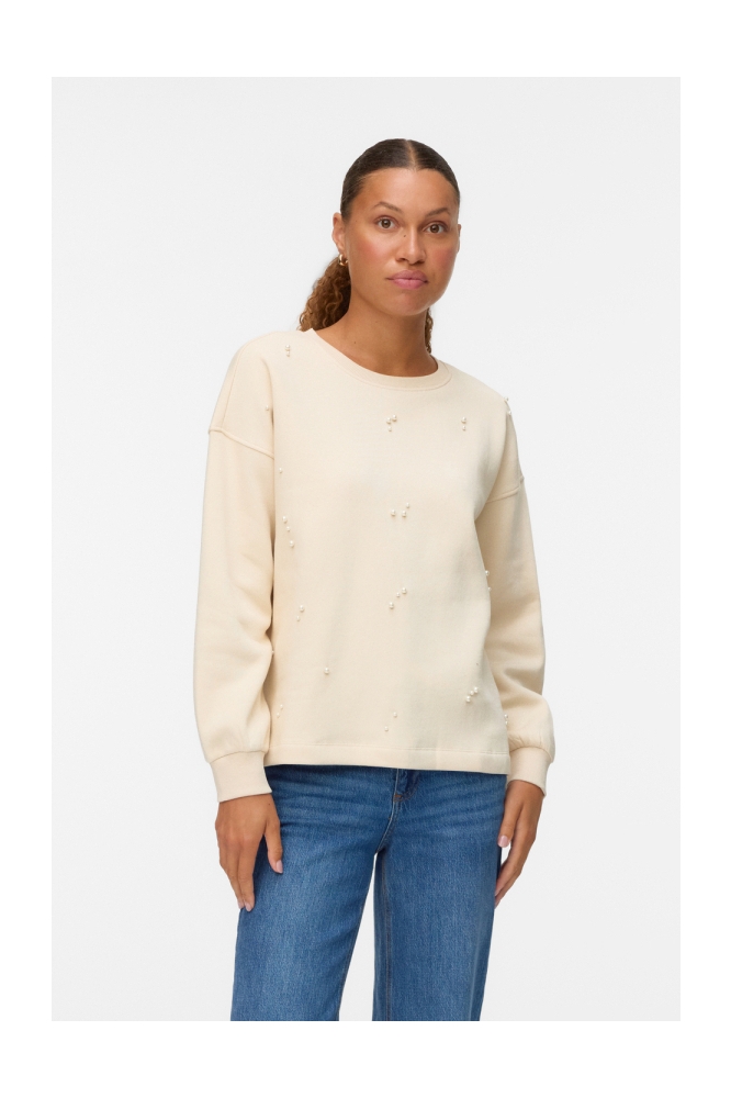 Vero Moda ecru dames sweater | Model vooraanzicht