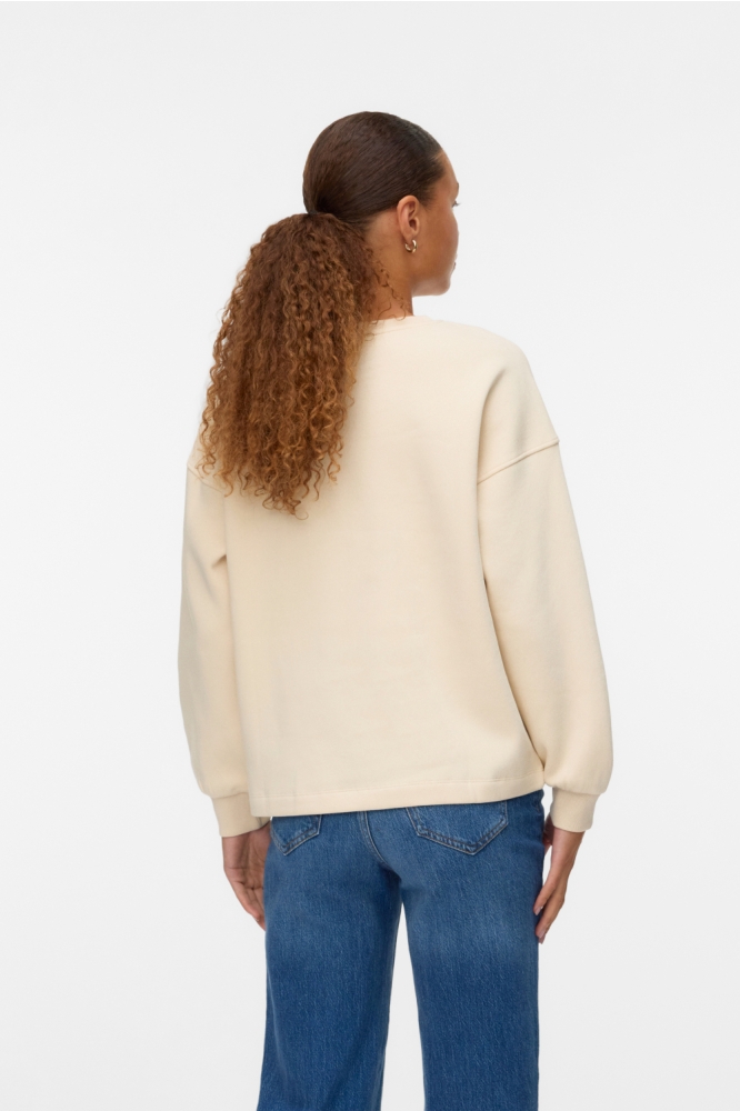 Vero Moda ecru dames sweater | Model achteraanzicht