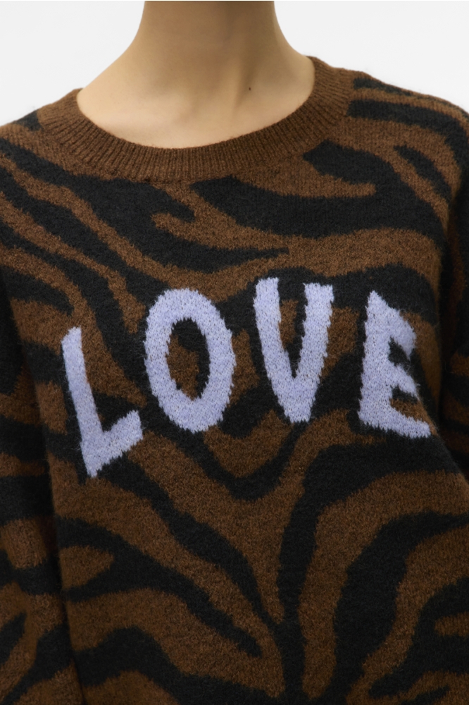 Vero Moda bruine dames trui | Close up