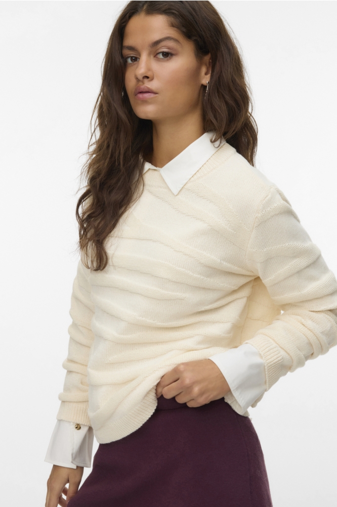 Vero Moda beige dames trui | Model vooraanzicht