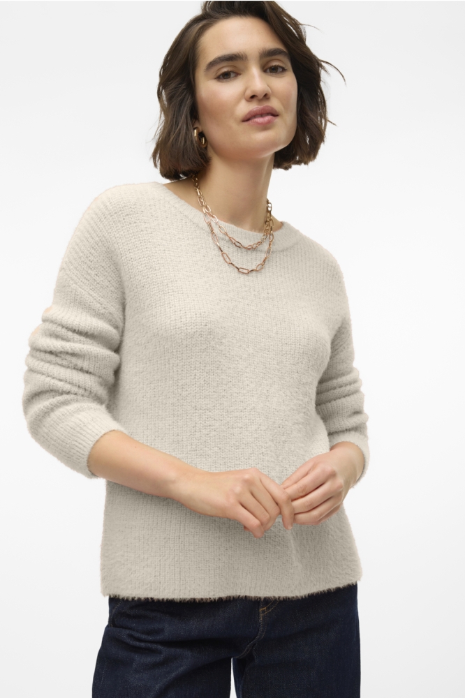 Vero Moda ecru dames trui | Model vooraanzicht