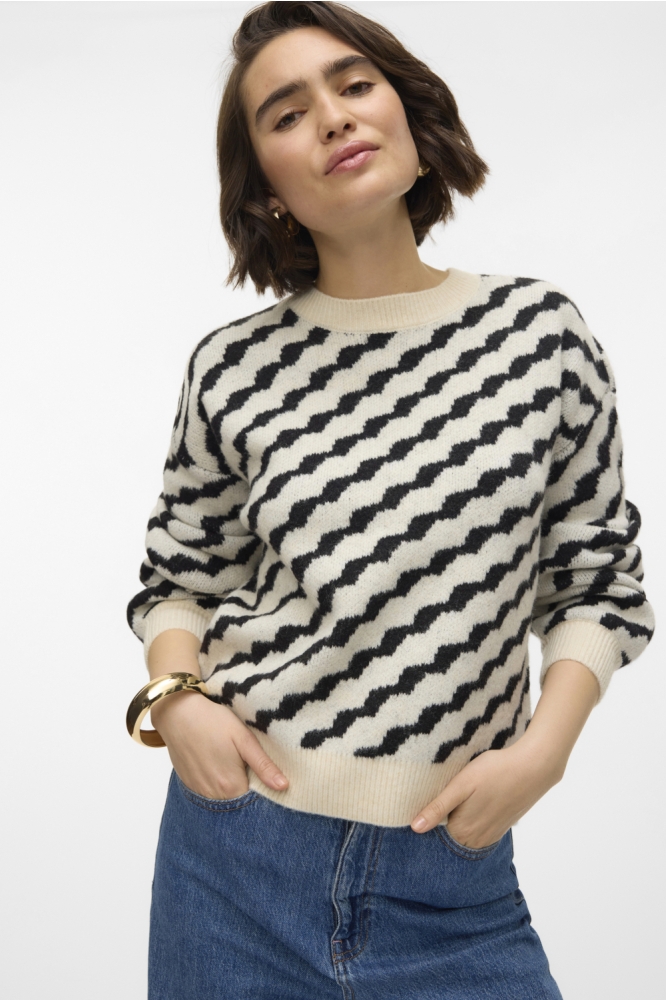 Vero Moda beige dames trui | Model vooraanzicht