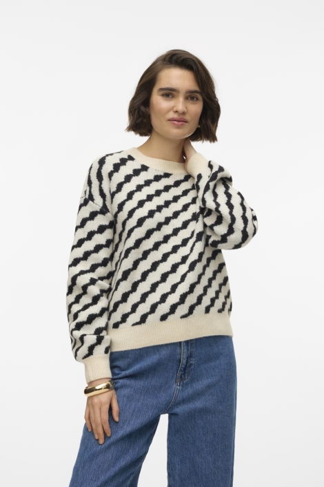 Vero Moda beige dames trui | Model vooraanzicht