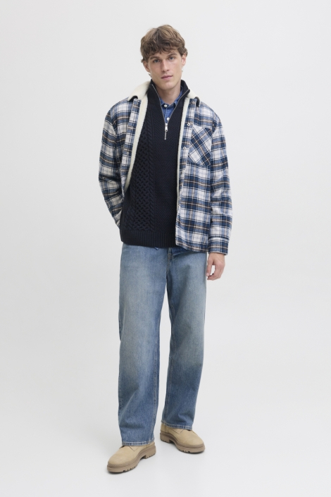 Jack & Jones blauwe heren trui | Sfeerbeeld, In situatie