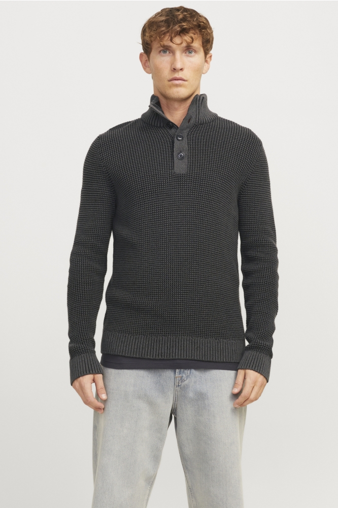 Jack & Jones zwarte heren trui | Model vooraanzicht