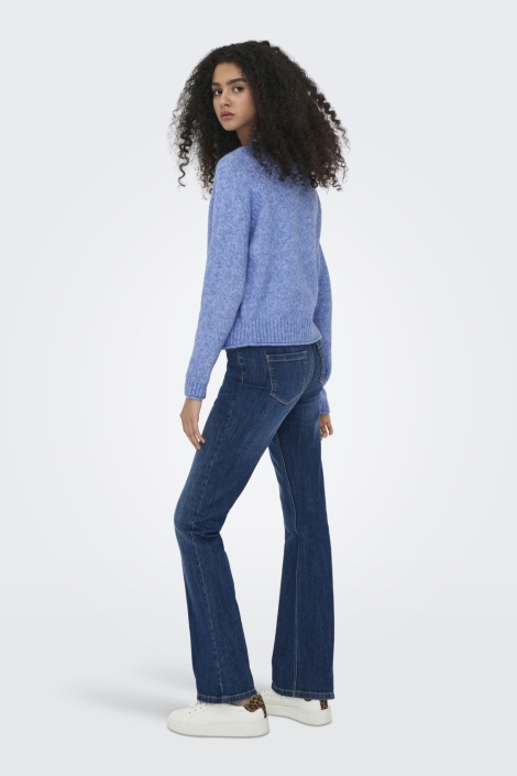 Jacqueline de Yong blauwe dames trui | Model achteraanzicht