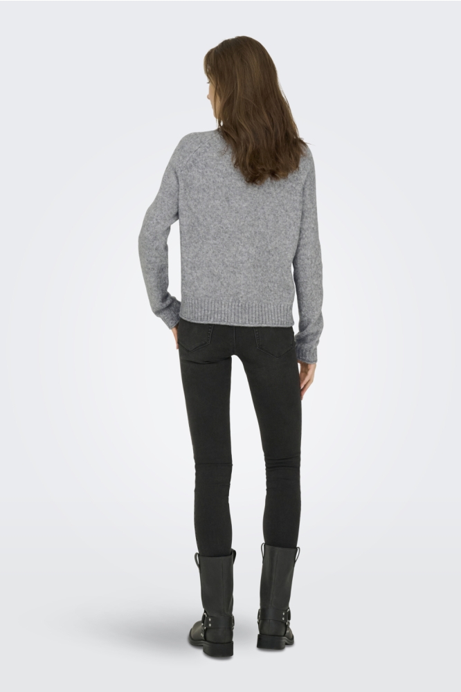 Jacqueline de Yong grijze dames trui | Model achteraanzicht