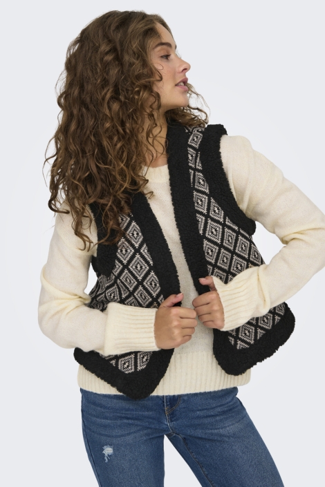 Only zwarte dames gilet | Model vooraanzicht