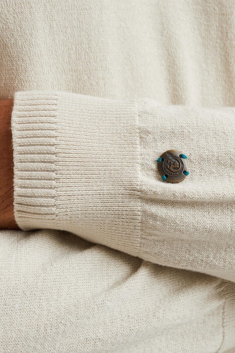 Cast Iron ecru heren trui | Close up