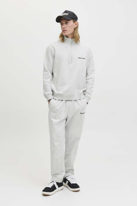 Jack & Jones grijze heren sweater | Model