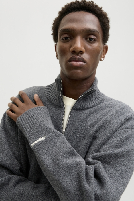 Jack & Jones grijze heren trui | Close up