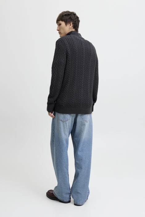 Jack & Jones blauwe heren trui | Model achteraanzicht