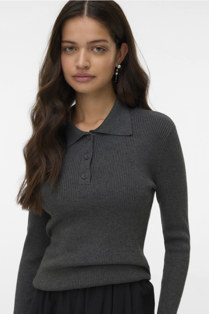 Vero Moda grijze dames trui | Model vooraanzicht