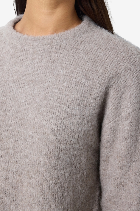 Noisy may zand dames trui | Close up