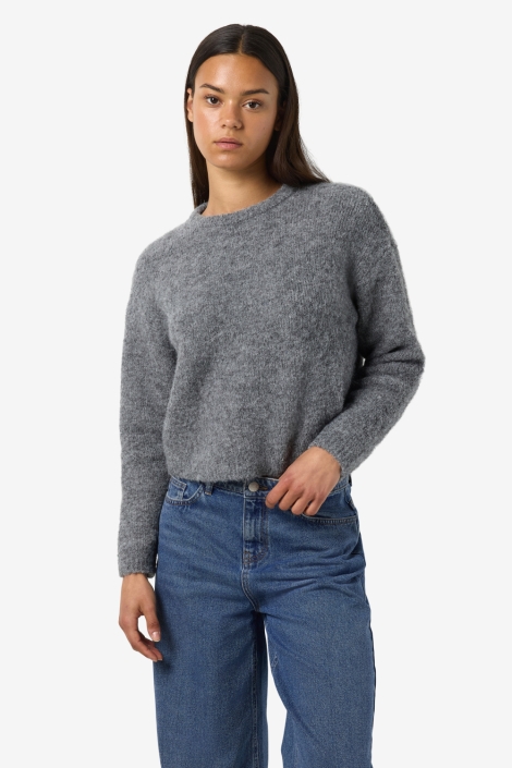 Noisy may grijze dames trui | Model vooraanzicht