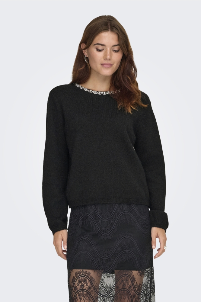Jacqueline de Yong zwarte dames trui | Model vooraanzicht