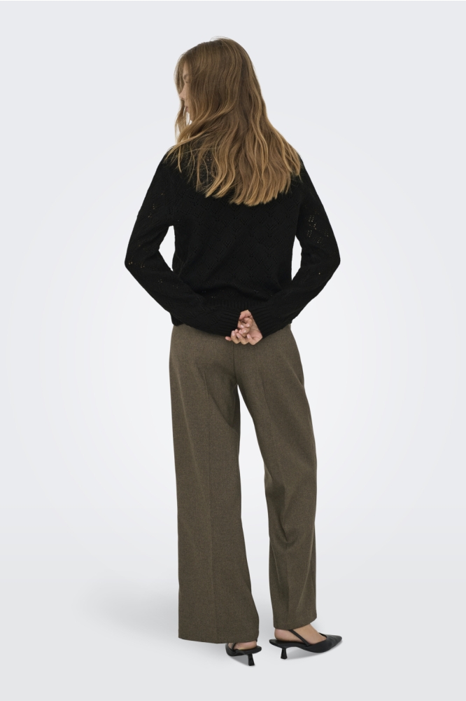 Jacqueline de Yong zwarte dames trui | Model