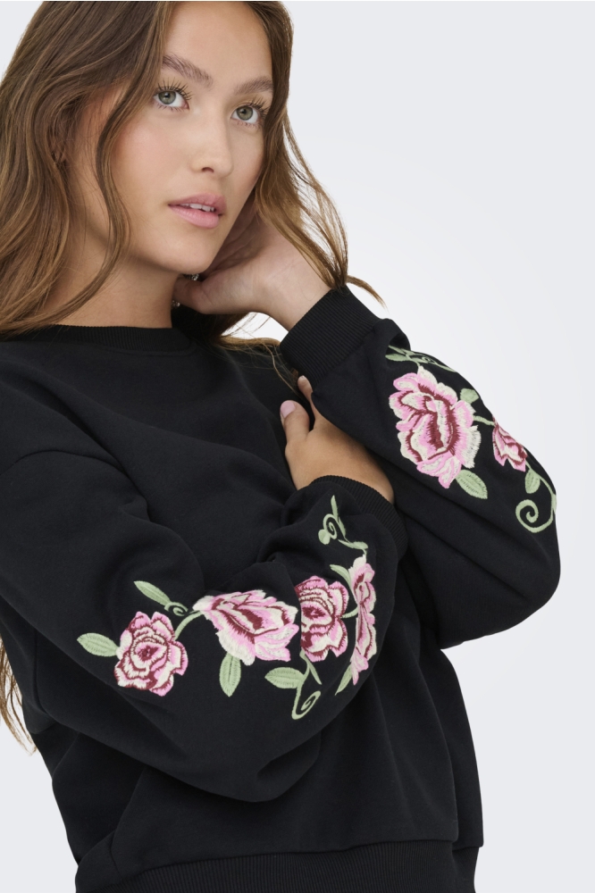 Only zwarte dames sweater | Close up