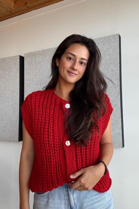 Only rode dames gilet | Model vooraanzicht