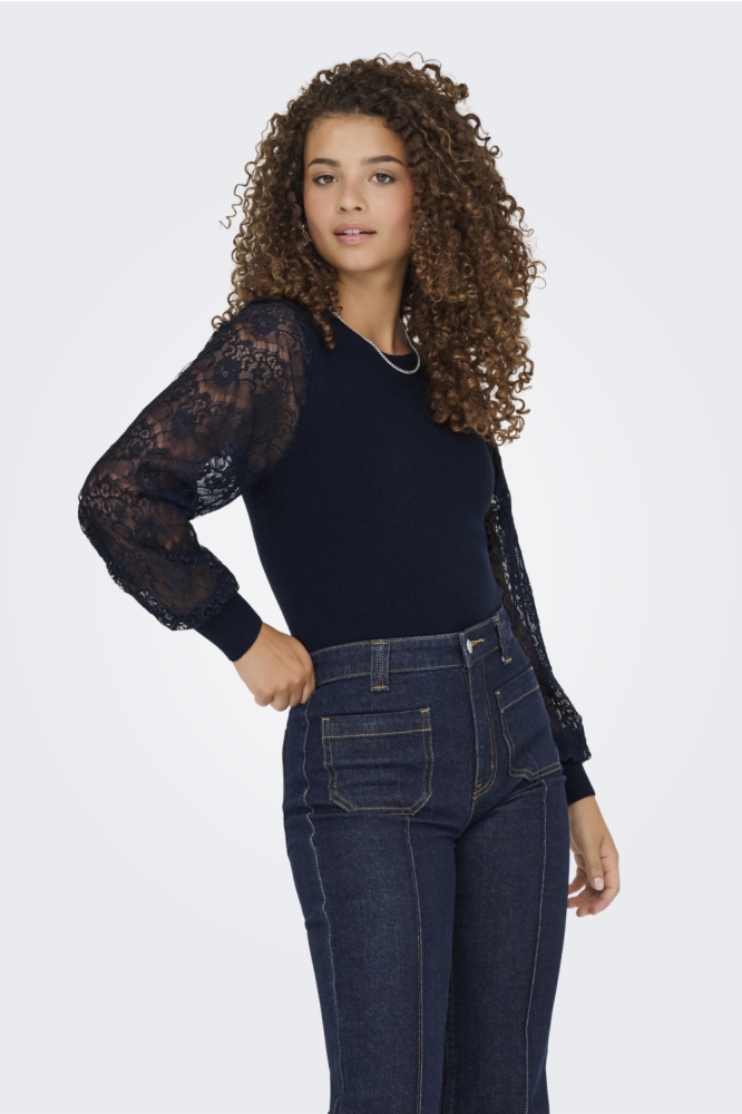 Only blauwe dames trui | Model vooraanzicht