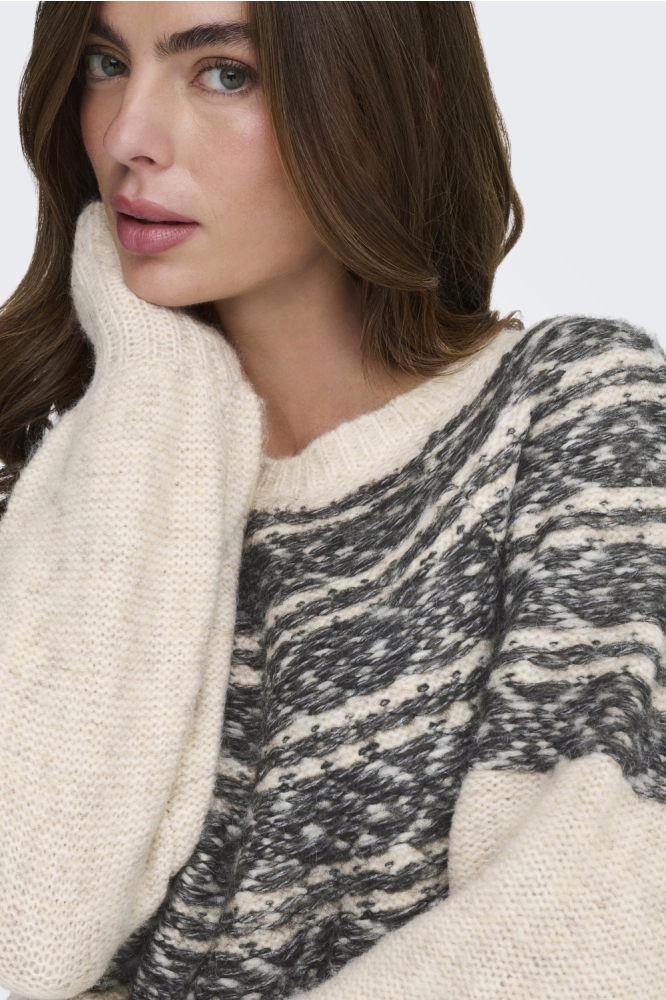 Only ecru dames trui | Close up