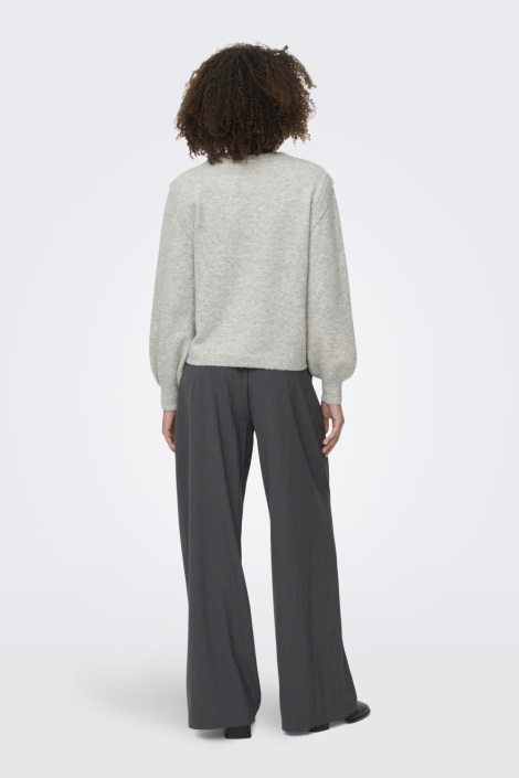 Only grijze dames trui | Model achteraanzicht