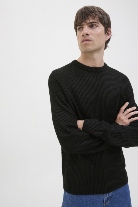 JJ Rebel zwarte heren trui | Model vooraanzicht