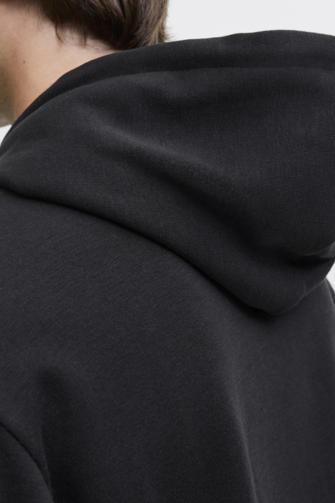 JJ Rebel zwarte heren sweater | Close up