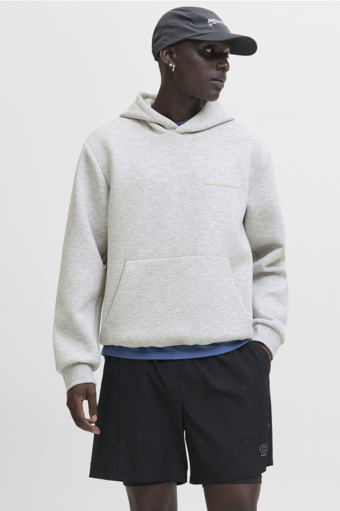 Jack & Jones grijze heren sweater | Model vooraanzicht