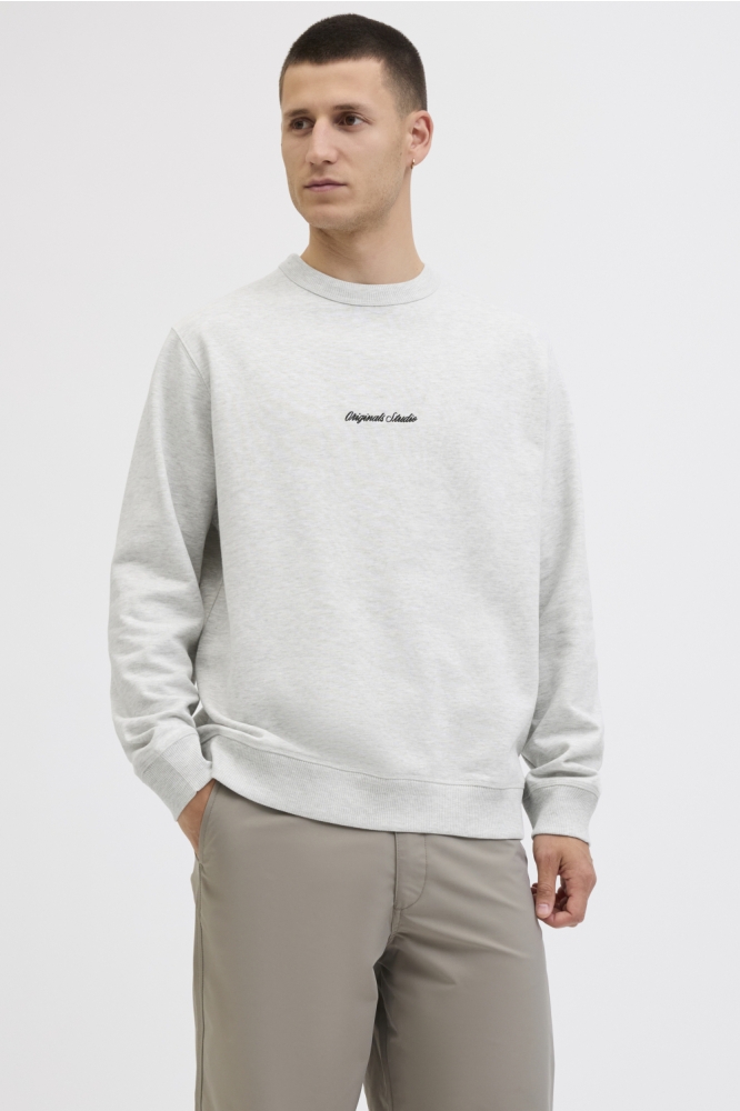 Jack & Jones grijze heren sweater | Model vooraanzicht