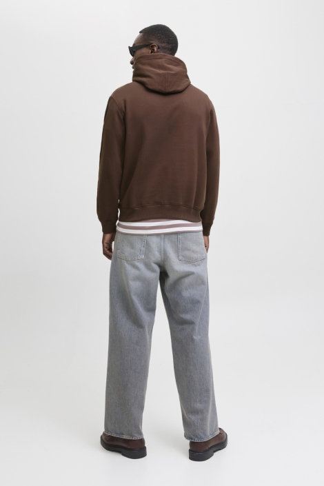 Jack & Jones bruine heren sweater | Model achteraanzicht