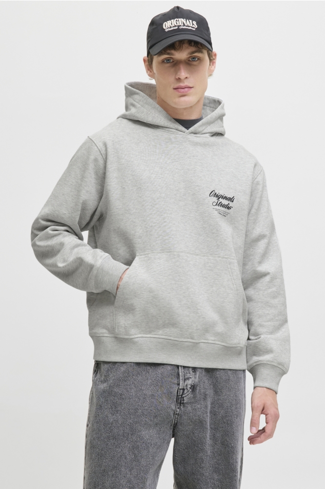 Jack & Jones grijze heren sweater | Model vooraanzicht