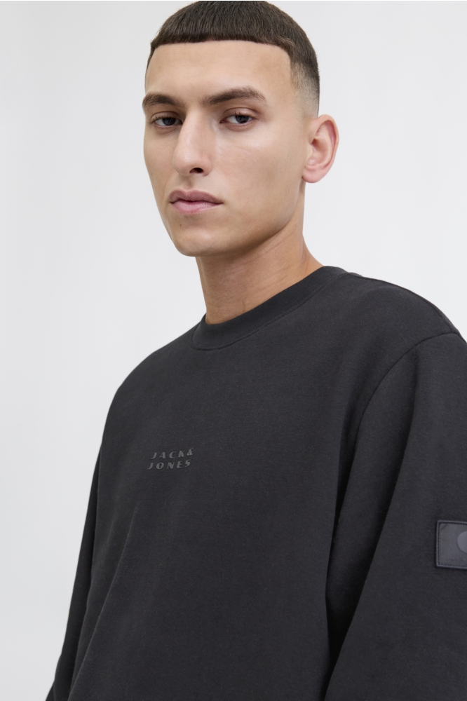 Jack & Jones zwarte heren sweater | Close up