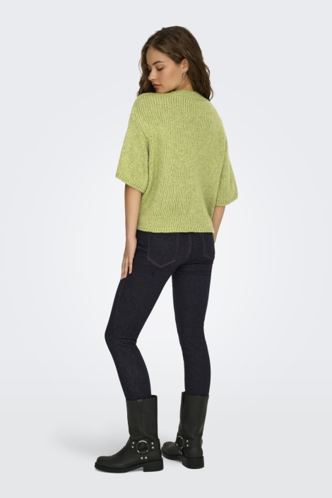 Jacqueline de Yong groene dames trui | Model achteraanzicht