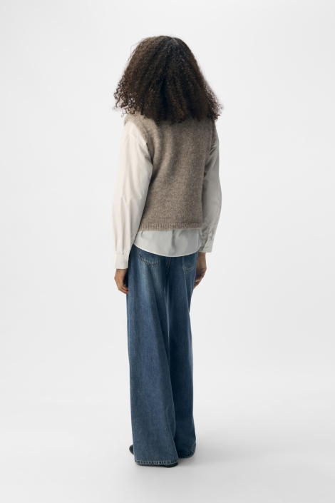 Object zand dames gilet | Model
