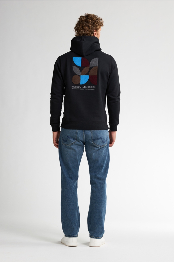 Petrol Industries zwarte heren sweater | Model achteraanzicht