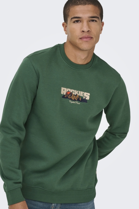 Only & Sons groene heren sweater | Model vooraanzicht
