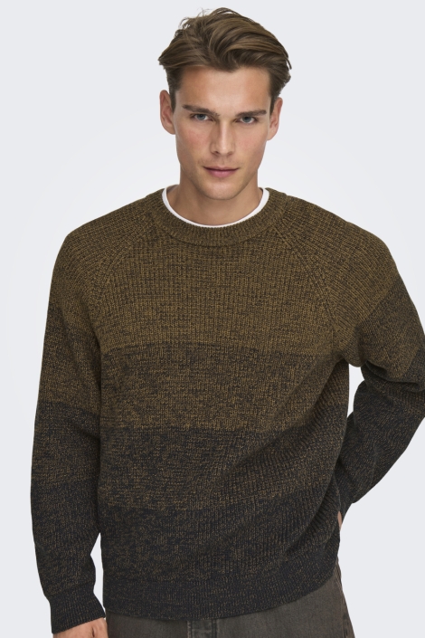 Only & Sons bruine heren trui | Model vooraanzicht