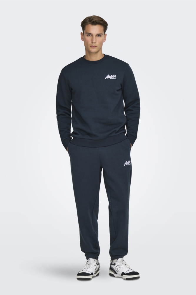 Only & Sons blauwe heren sweater | Model