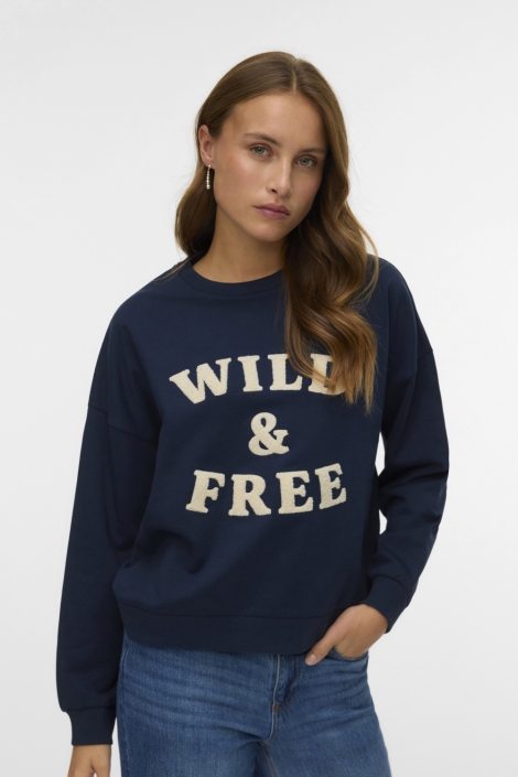 Vero Moda blauwe dames sweater | Model vooraanzicht