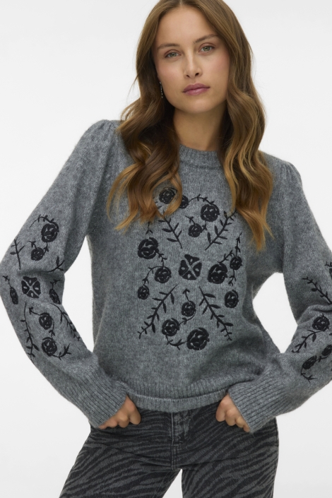 Vero Moda grijze dames trui | Model vooraanzicht