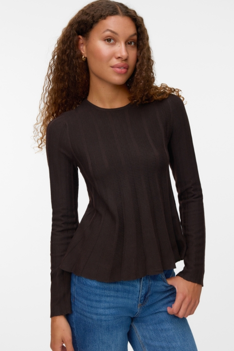 Vero Moda bruine dames trui | Model vooraanzicht