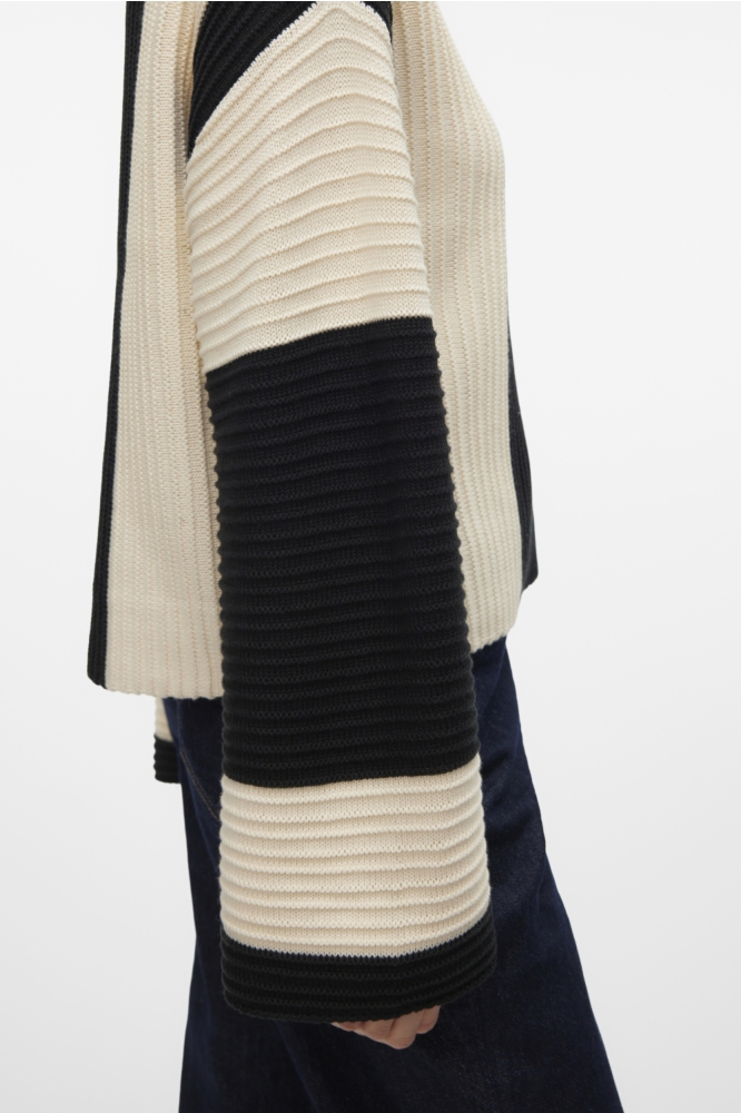 Vero Moda zwarte dames trui | Kleurstaal