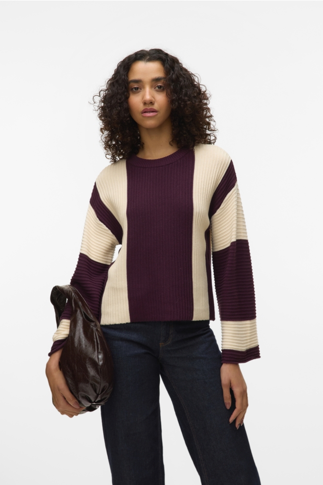 Vero Moda bordeaux dames trui | Model vooraanzicht