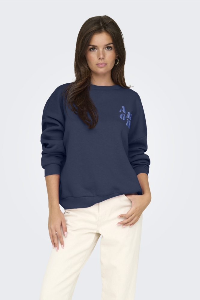 Only blauwe dames sweater | Model vooraanzicht