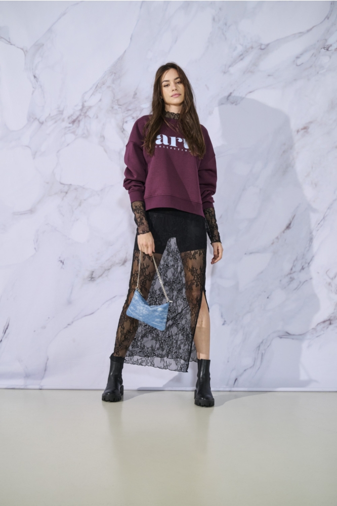 Only bordeaux dames sweater | Sfeerbeeld, In situatie