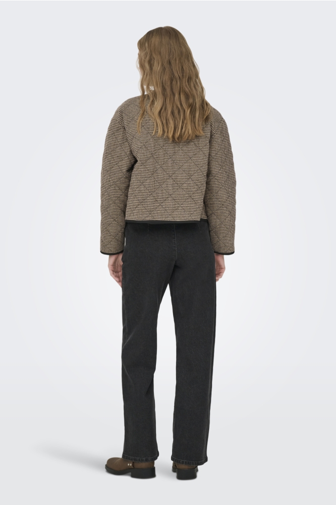 Jacqueline de Yong bruine dames jas | Model