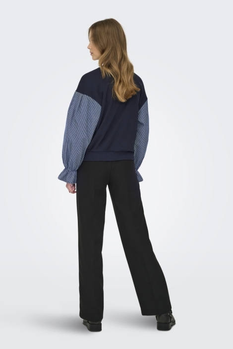Only blauwe dames sweater | Model